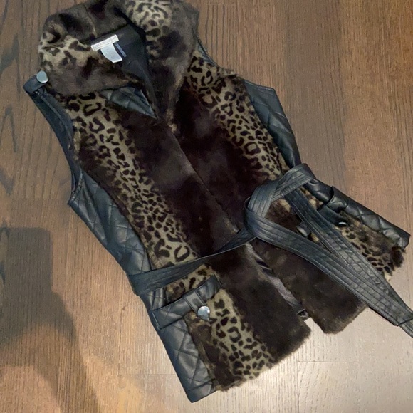 Faux fur vest - Picture 2 of 4